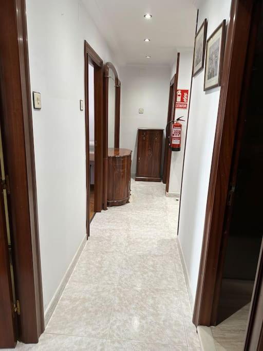 Comodo Y Centrico Apto. En ヒホン エクステリア 写真
